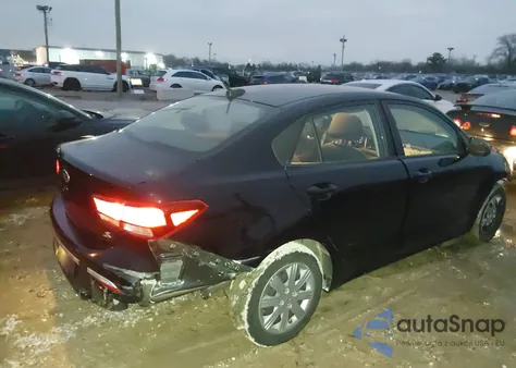 2021 Kia Rio S из США, поврежденный, VIN 3KPA24AD1ME422928